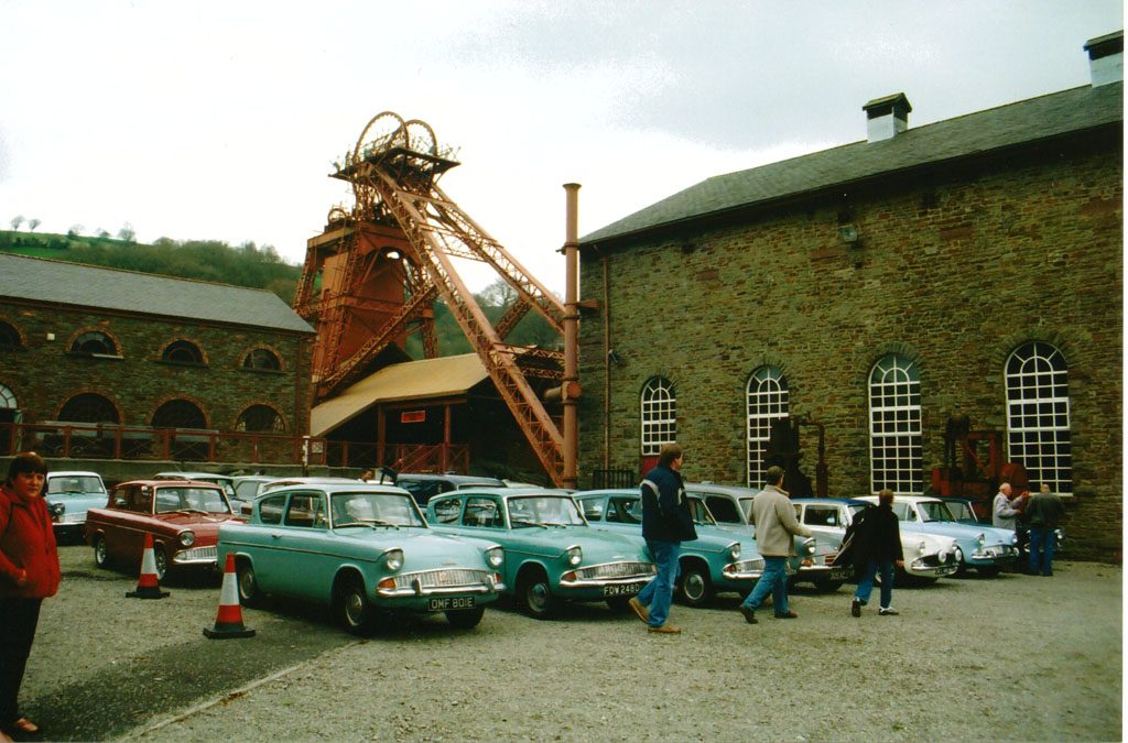 img-150118133303-002