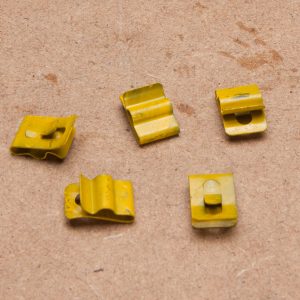Single 5/16" Fuel Pipe to Body Clip (pack of 5)