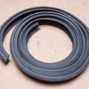 Door seal - upper half (per door, per piece)