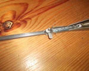Wiper Arms (Narrow R/H drive) 5.2mm Extendable - Pair